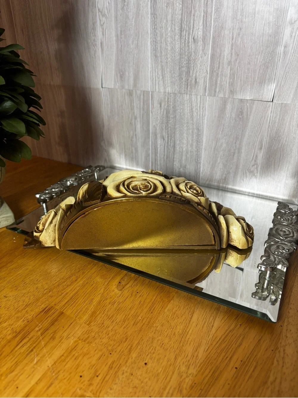 Vintage 1978 Homco 6048 Floral Wall Pocket Plaque Ivory Gold Roses USA